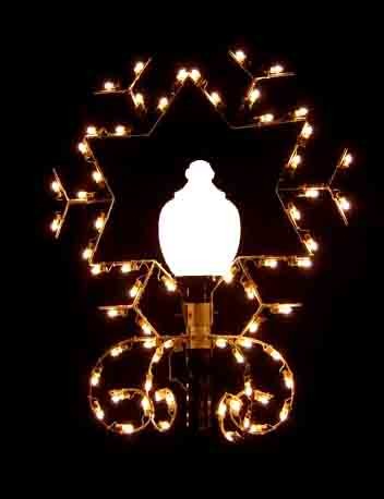 4.5' Snowflake With Scroll Lamppost Holiday Light Display