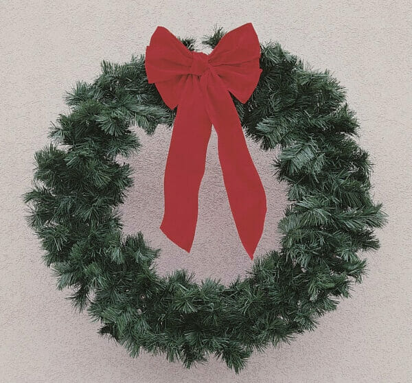5′ Traditional Garland Wreath with Red Bow