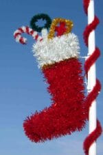 7.5' Garland Full Stocking Holiday Light Display