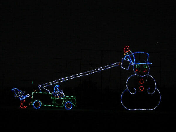 20' Animated Snowman With Bucket Truck