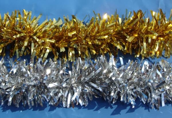 6" Cut Metallic Garland With LED Lights