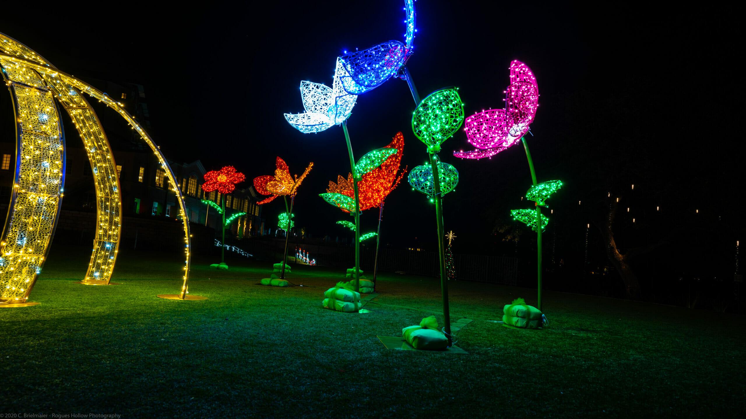 8' Oversized Flowers Dimensional Display